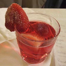 Italiensk aperitif under jordgubbsfestivalen